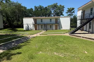 312 W Rentz Street W, Weatherford, TX 76086 - Photo 4