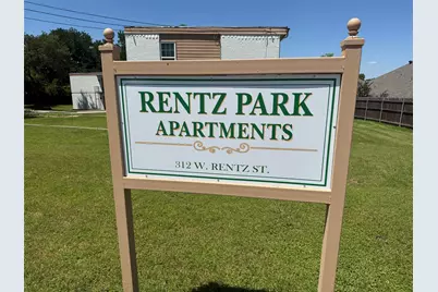 312 W Rentz Street W #91, Weatherford, TX 76086 - Photo 2