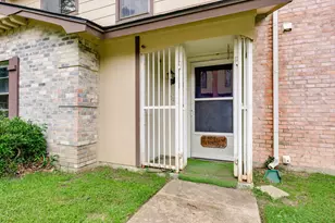 2325 Overland Ln, Arlington, TX 76014 - Photo 8