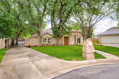 709 Chaffee Court, Arlington, TX 76006 - Photo 2