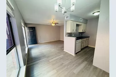 718 S Main Street #4, Paris, TX 75460 - Photo 4