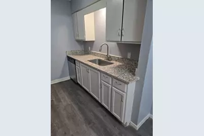 60 W Washington Street #204, Paris, TX 75460 - Photo 4