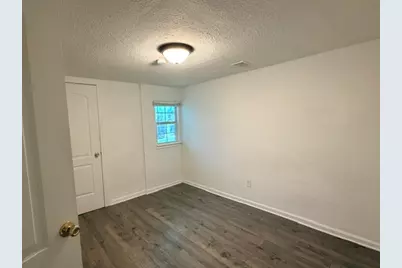 927 W Baker Street, Denison, TX 75020 - Photo 10