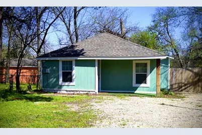 927 W Baker Street, Denison, TX 75020 - Photo 1