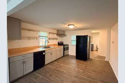 927 W Baker Street, Denison, TX 75020 - Photo 4