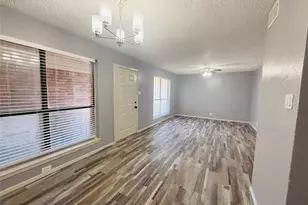 60 W Washington St, Paris, TX 75460 - Photo 1