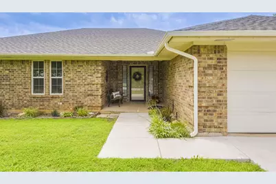 257 Spring Brook Drive, Mansfield, TX 76063 - Photo 2