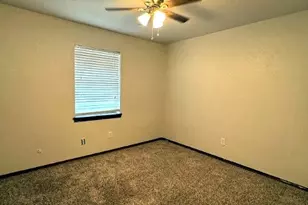 413 N Trail St, Crowley, TX 76036 - Photo 16