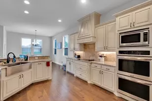 421 Summer Grove Dr, Midlothian, TX 76065 - Photo 2