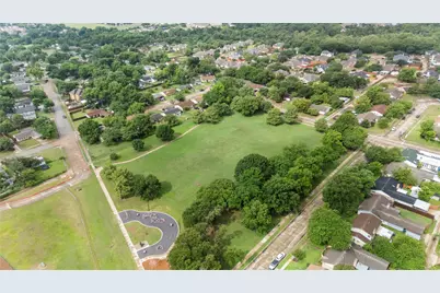 1121 Sam Houston Drive, Garland, TX 75042 - Photo 24