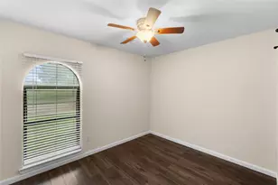 1121 Sam Houston Dr, Garland, TX 75042 - Photo 14
