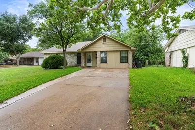 1121 Sam Houston Drive, Garland, TX 75042 - Photo 2