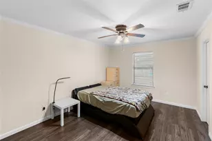 1121 Sam Houston Dr, Garland, TX 75042 - Photo 12