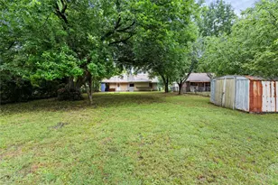 1121 Sam Houston Dr, Garland, TX 75042 - Photo 26