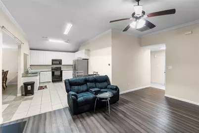 1121 Sam Houston Drive, Garland, TX 75042 - Photo 4
