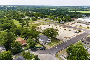 210 S 5th St, Gatesville, TX 76528 - Photo 30