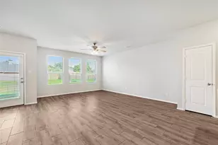 1217 Benwick Dr, Van Alstyne, TX 75495 - Photo 6