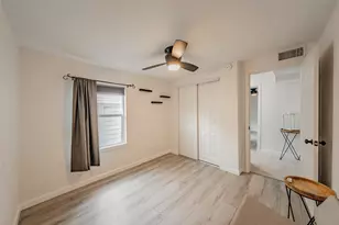 1306 E Lovers Ln, Arlington, TX 76010 - Photo 22