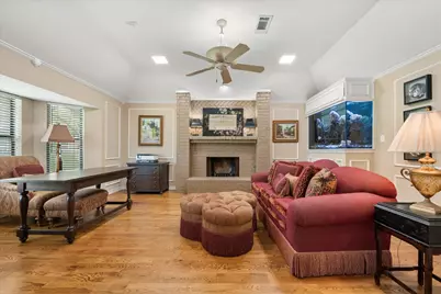 8111 Russell Curry Road, Arlington, TX 76001 - Photo 22