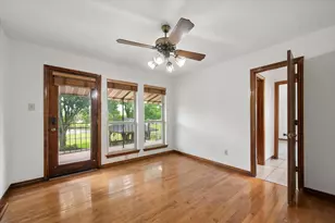 8111 Russell Curry Rd, Arlington, TX 76001 - Photo 32