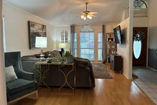 1332 Boyd St, Cedar Hill, TX 75104 - Photo 2