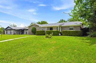 1514 Bay Shore Dr, Garland, TX 75040 - Photo 2