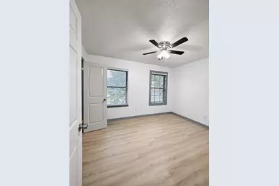 4413 Menzer Road, Fort Worth, TX 76103 - Photo 6