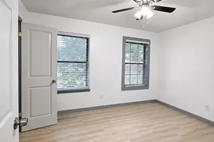 4413 Menzer Rd, Fort Worth, TX 76103 - Photo 6