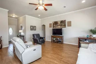 504 Katie St, Lindsay, TX 76250 - Photo 8