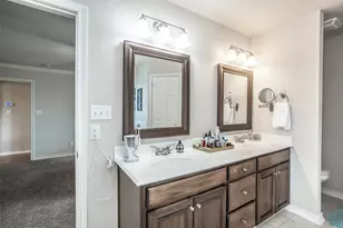 504 Katie St, Lindsay, TX 76250 - Photo 28