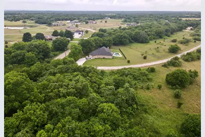 22125 Stanwood Drive, Whitney, TX 76692 - Photo 6