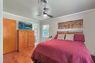 305 S Weatherford St, Chico, TX 76431 - Photo 12