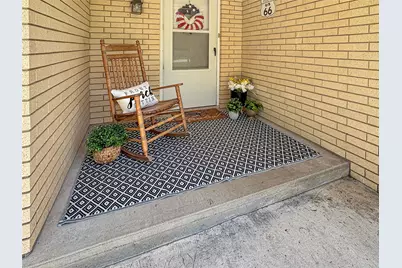 305 S Weatherford Street, Chico, TX 76431 - Photo 2