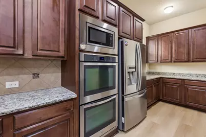 302 Phillips Court, Fate, TX 75087 - Photo 12