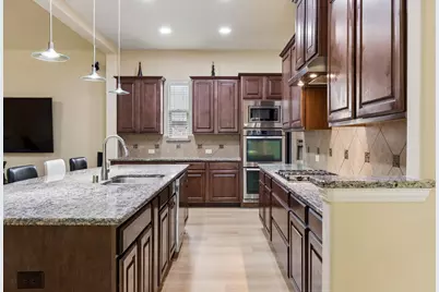 302 Phillips Court, Fate, TX 75087 - Photo 10