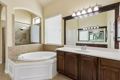 302 Phillips Court, Fate, TX 75087 - Photo 20
