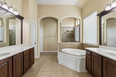 302 Phillips Court, Fate, TX 75087 - Photo 18