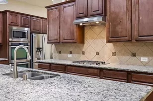 302 Phillips Ct, Fate, TX 75087 - Photo 12