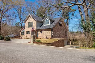 1109 Sherwood St, Gladewater, TX 75647 - Photo 2