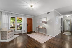 11621 Tuscany Way, Dallas, TX 75218 - Photo 10