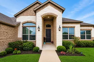 8110 Honeywell, Greenville, TX 75402 - Photo 2