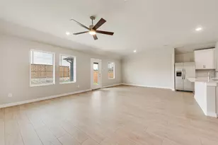 704 Summerberry Dr, McKinney, TX 75071 - Photo 4