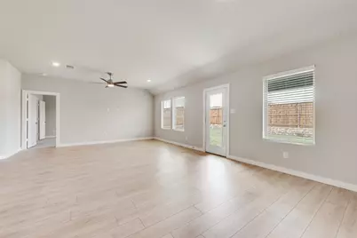 704 Summerberry Drive, McKinney, TX 75071 - Photo 8
