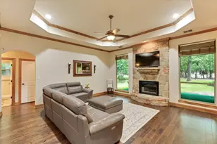 144 Overton Ridge Cir, Weatherford, TX 76088 - Photo 10