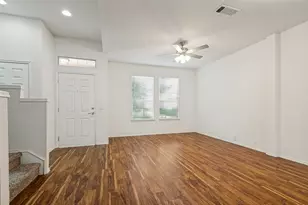 2207 Biscayne Park Ln, Grand Prairie, TX 75050 - Photo 4