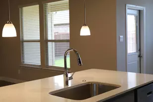 15529 Leaside Dr, Fort Worth, TX 76052 - Photo 4