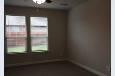 15529 Leaside Drive, Fort Worth, TX 76052 - Photo 14