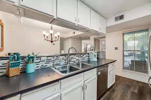 7510 Holly Hill Dr, Dallas, TX 75231 - Photo 12