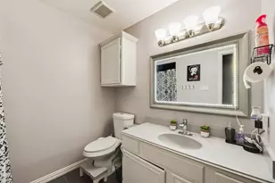 7510 Holly Hill Dr, Dallas, TX 75231 - Photo 22
