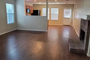 1340 Gayle St, Burleson, TX 76028 - Photo 2